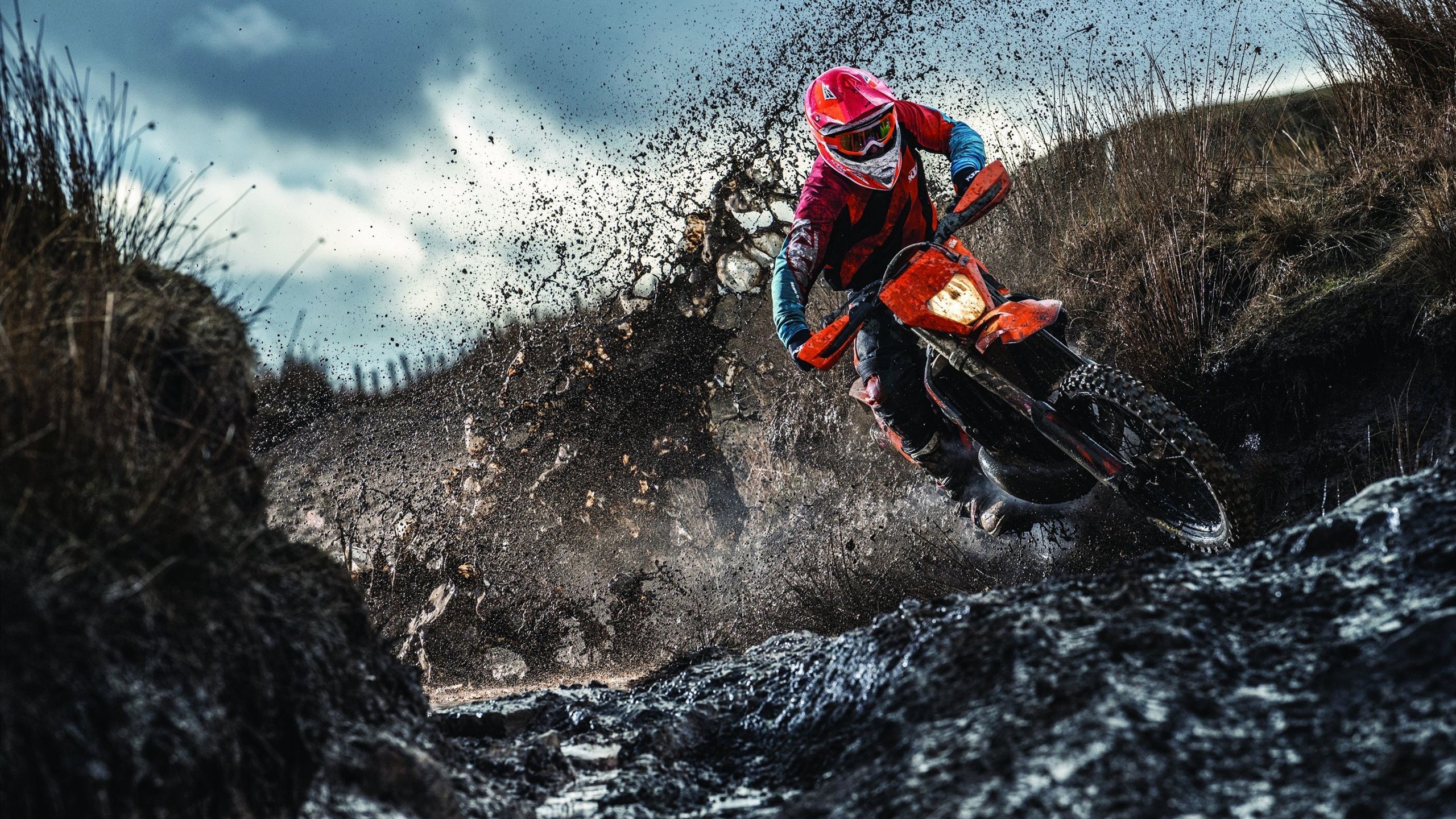 开云体育中国官网-_山地野营运动会：在自然中追寻梦想_，山地运动旅游